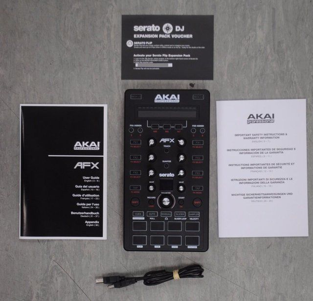 AKAI AMX-AFX İçin Case