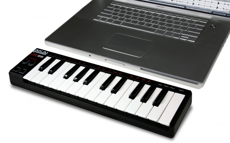 AKAI LPK25V2 Müzik Prodüksiyonu Klavye Kontrol Cihazı